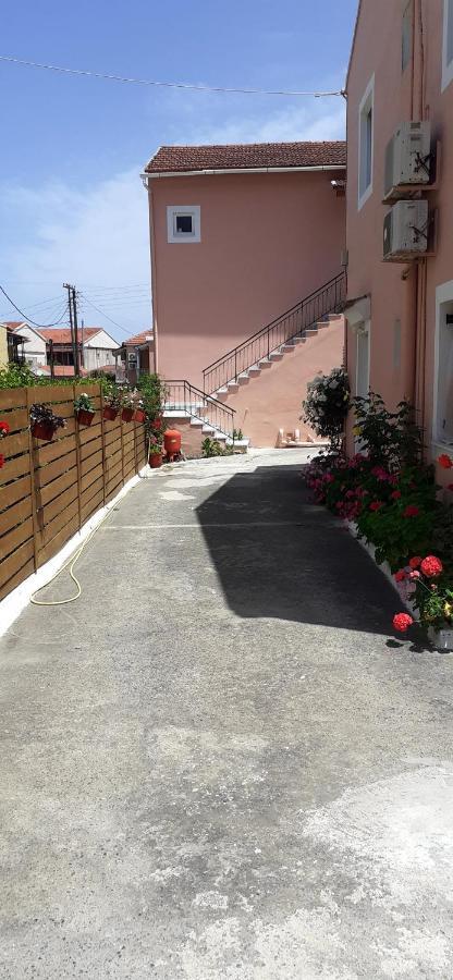 קאבוס Apartments Elena מראה חיצוני תמונה