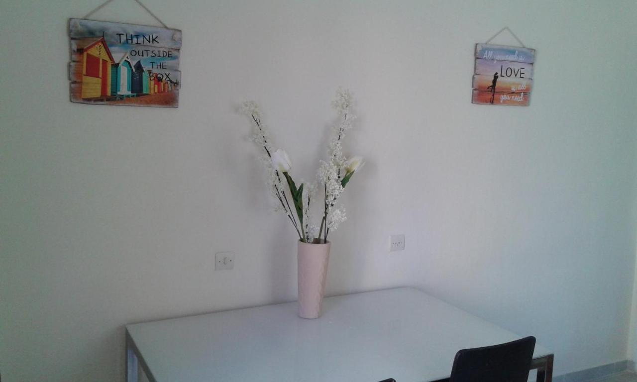 קאבוס Apartments Elena מראה חיצוני תמונה
